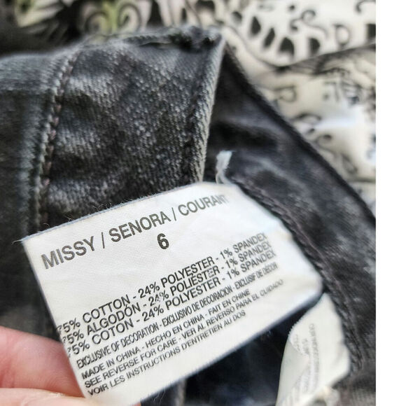 Gloria Vanderbilt Dark Wash Denim Black White Cotton Peasant Reconstructed Skirt - Picture 8 of 9